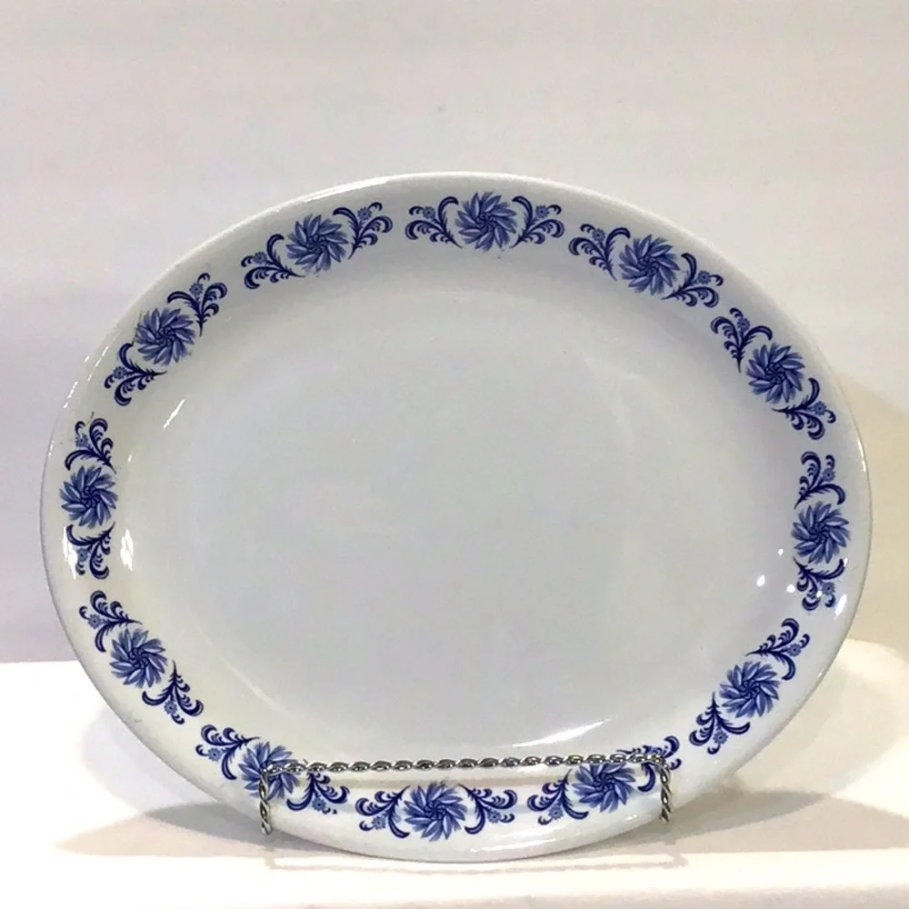 “Pinwheel” platter by Alfred Meakin, made in England.